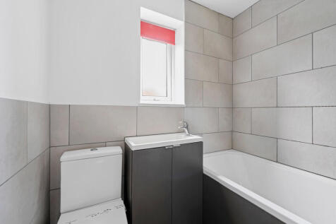 57 Queens Cres, U...