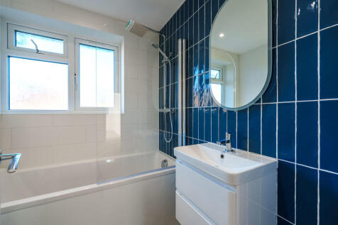 15 Hayes Park, Ch...