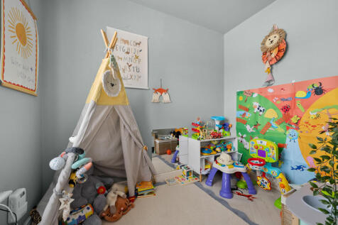 112 Naylor Road, ...