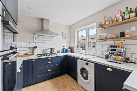87 Prenton Place,...
