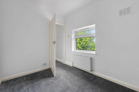 4 Carlisle Road, ...