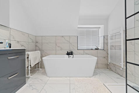 32 Overleigh Road...