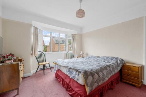 2 Knowsley Road, ...