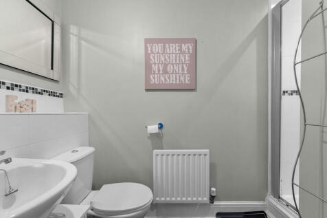 Bed 1 - ensuite