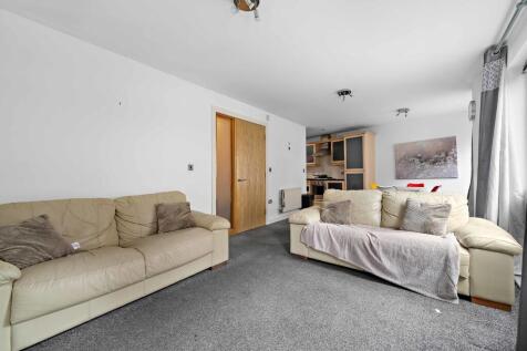 28 Bakers Court, ...