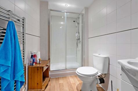 28 Bakers Court, ...