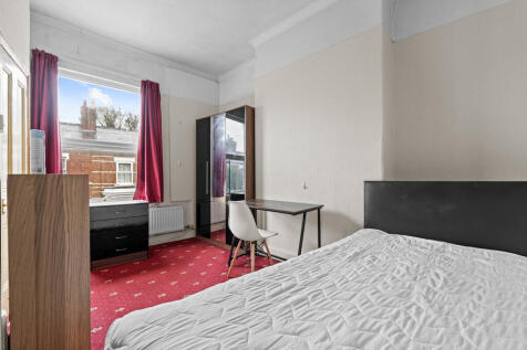 11 Gladstone Road...