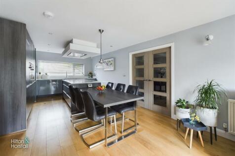 Uplands Drive