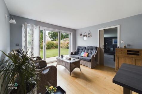 Uplands Drive