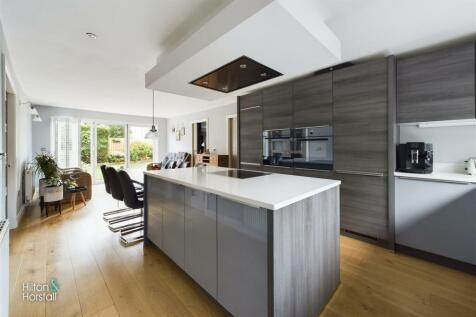 Uplands Drive