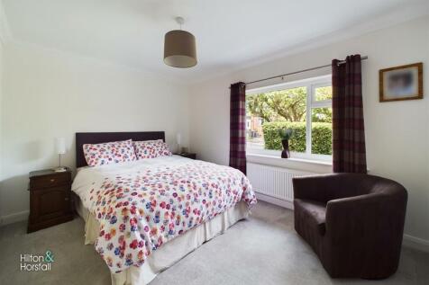 Uplands Drive