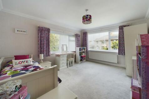 Uplands Drive