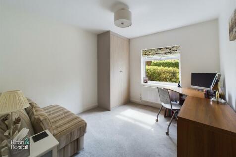 Uplands Drive