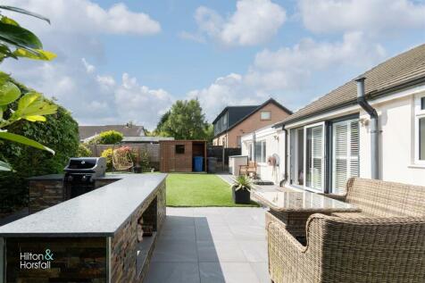 Uplands Drive