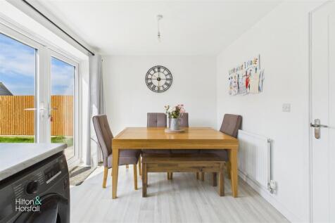 Tum Hill Close