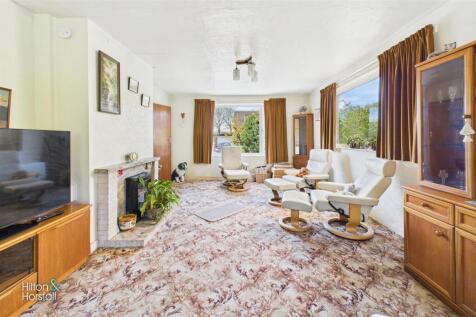Uplands Drive