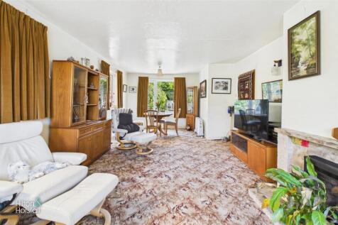 Uplands Drive