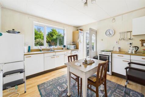Uplands Drive