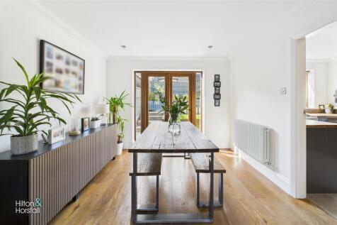 Cottesloe Place
