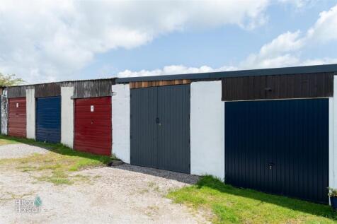 Garage 11