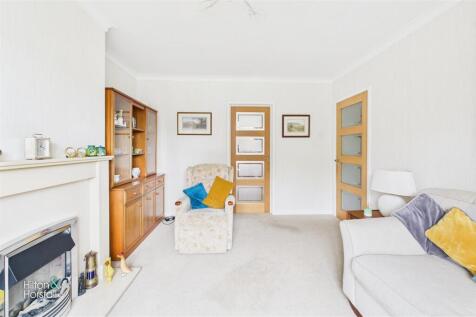 Holmefield Court