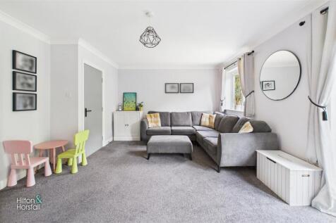 Holmefield Gardens