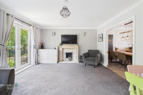 Holmefield Gardens