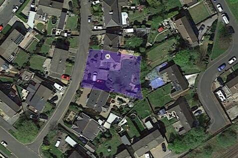Penrith Crescent - Plot