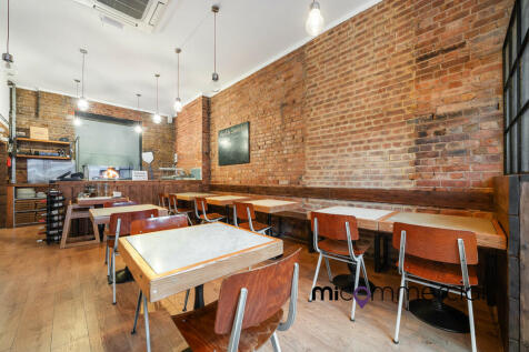 10 Crouch End Hil...