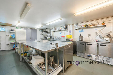 10 Crouch End Hil...