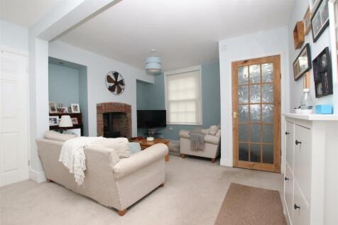 Living Room.JPG
