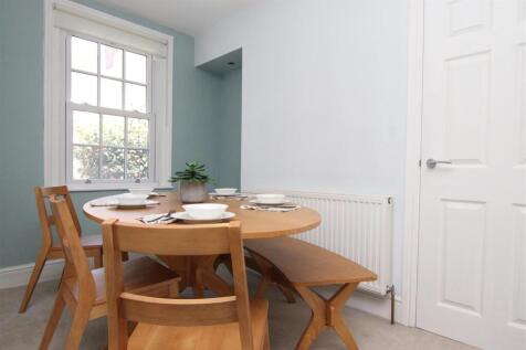 Dining Area.JPG