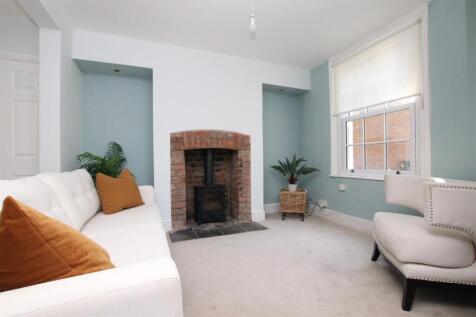 Living Room.JPG