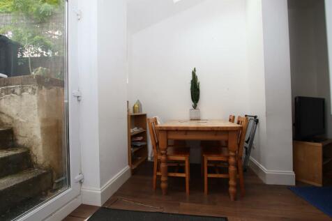 Dining Area.JPG