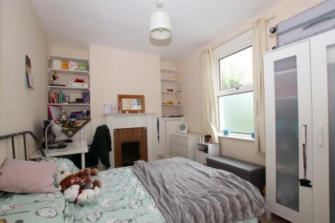 Bedroom 4.JPG