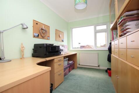 Bedroom 4.JPG