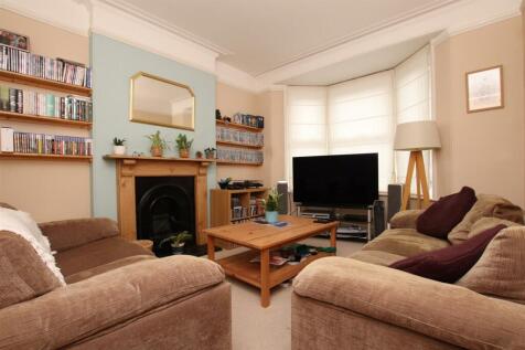 Living Room.JPG