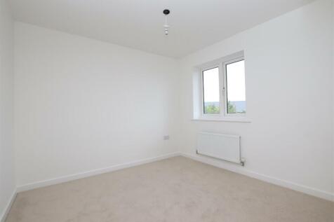 Bedroom 2.JPG