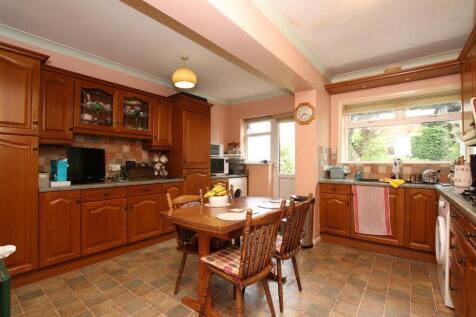 Kitchen Breakfast Room.JPG