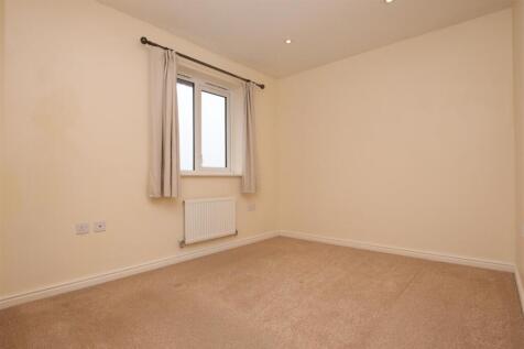Bedroom 1.JPG