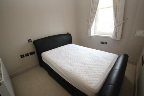 Bedroom 2.JPG