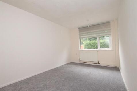 Bedroom.JPG
