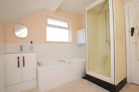 Shower Room.JPG