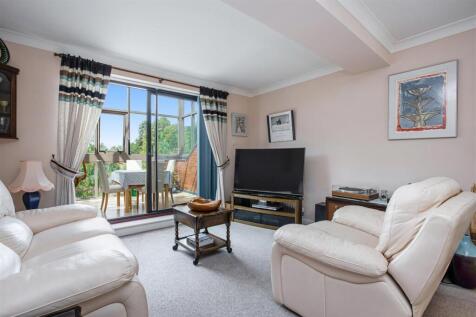 Living Area.jpg
