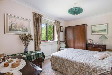 Bedroom 5.jpg