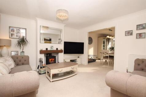 Living Room.JPG