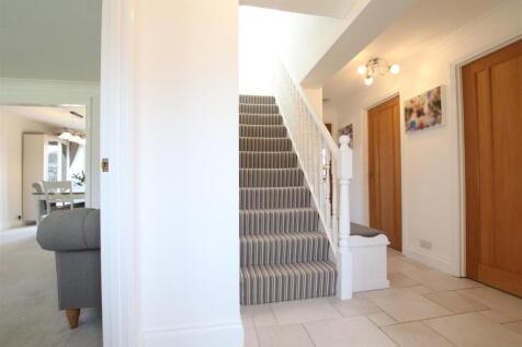 Entrance Hall.JPG
