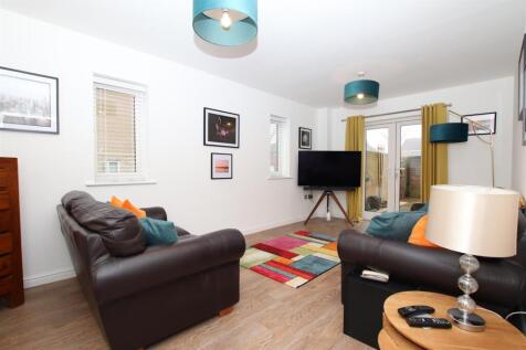 Living Room.JPG