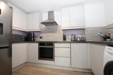 Kitchen.JPG