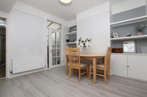 Dining Room..JPG